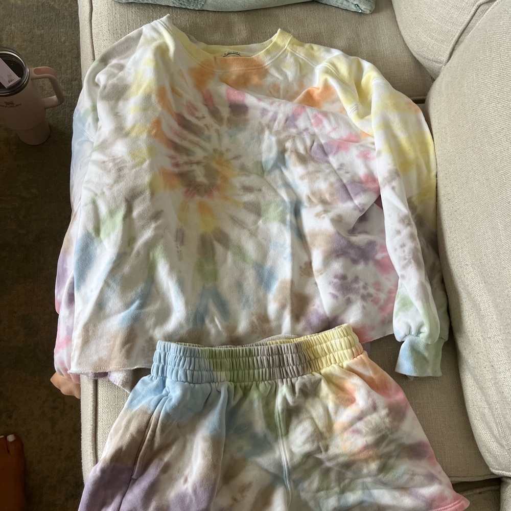Abercrombie & Fitch Pastel Tie-Dye Sweatshirt and Shorts Set